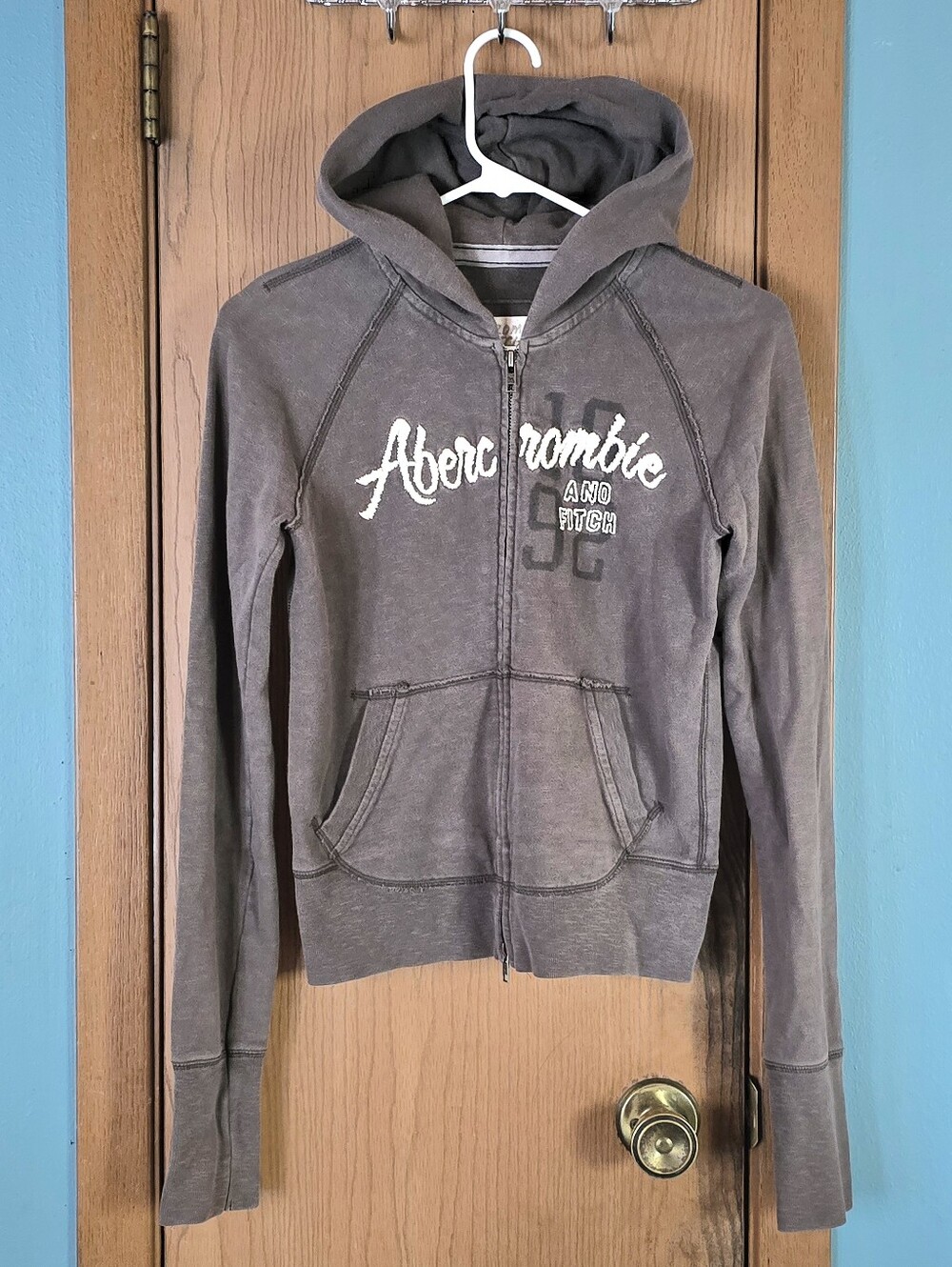 Size Medium Abercrombie & Fitch Zip Up Hoodie